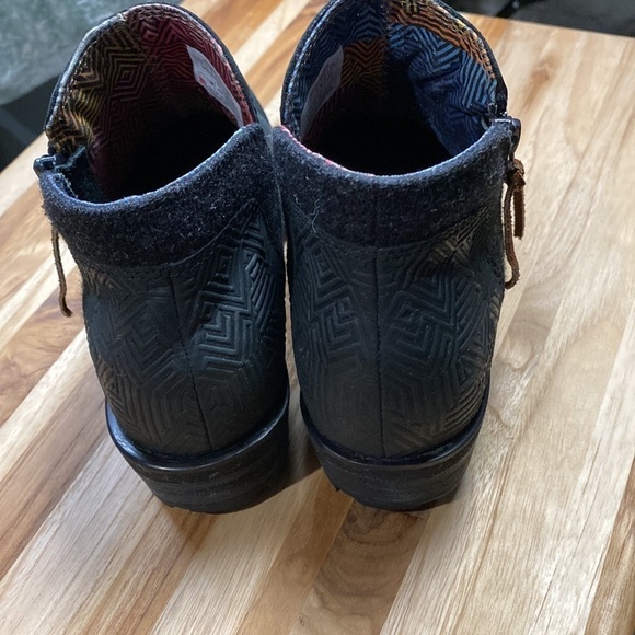 The North Face Women’s Bridgeton Booties / Size-5 - Picture 5 of 12